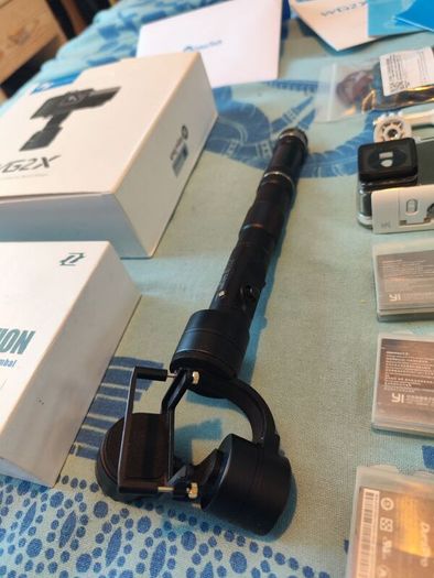 4k YI action camera and gimbals vloger kit