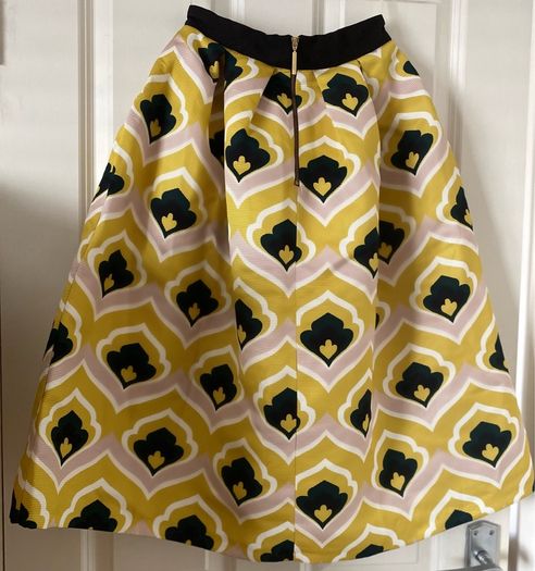 Closet skirt size 8