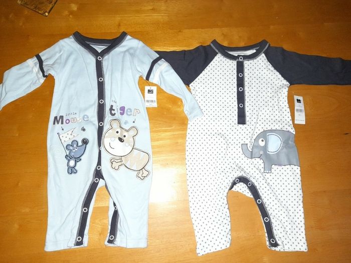 babygrow 2 New 6-9mths