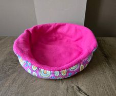 Guinea pig bed - hot pink circles