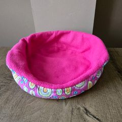 Guinea pig bed - hot pink circles