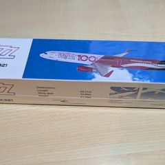 Wizzair 1:200 scale model airplane, Airbus A321 aircraft in special 100th livery, NEW