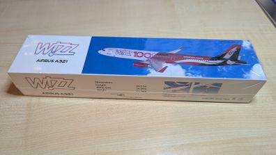 Wizzair 1:200 scale model airplane, Airbus A321 aircraft in special 100th livery, NEW