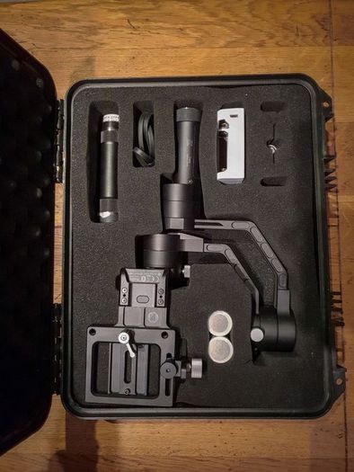 Zhiyun crane v2