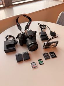 Digital cameras bundle