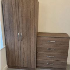wardrobe and drawers set , excellent condition