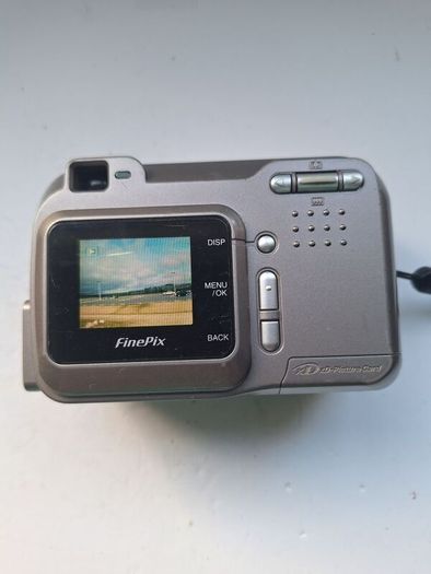Fujifilm FinePix A204 digital camera