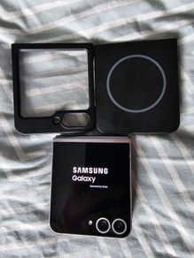 Samsung Galaxy Z Flip6 - Silver Shadow