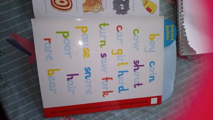 Phonics Book; Bear in the air