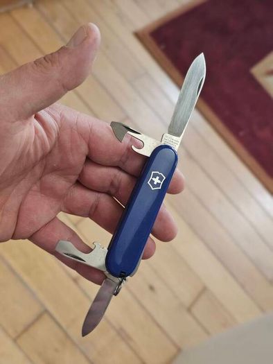 Vintage Discontinued Version Victorinox Recruit 84mm Swiss Army Knife from 1980s with Modern handles installed