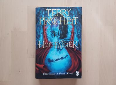 Hogfather by Terry Pratchett (A Christmas Discworld Fantasy Paperback 2022)