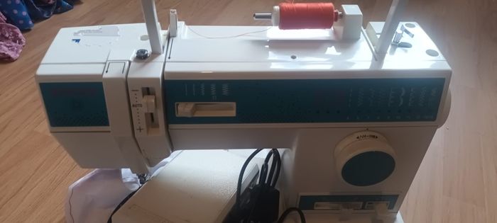 Singer Sewing Machine