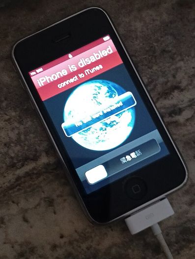 Vintage I-Phone 3G