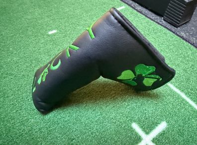 Lucky Blade putter headcover