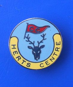CARAVAN CLUB - HERTS CENTRE (Hertfordshire) - a scarce membership badge (1960's / 1970's)
