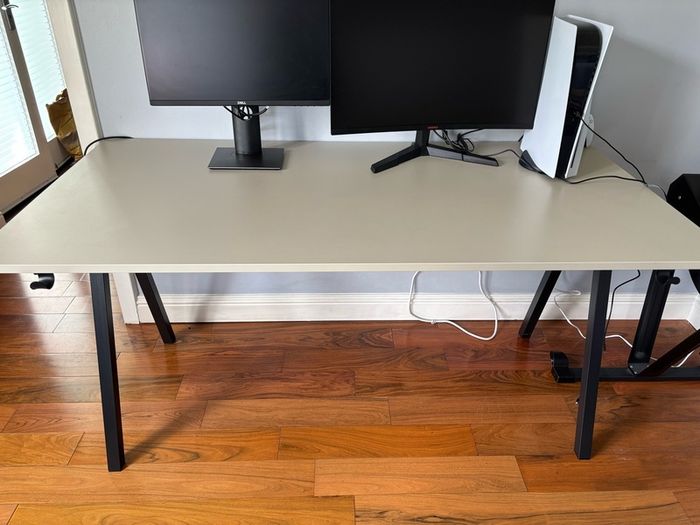 Office Table/Desk