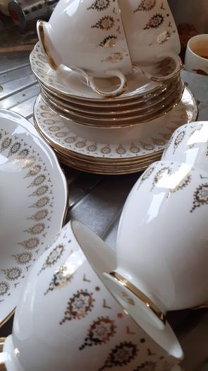 Queens Ann 18piece Tea.set