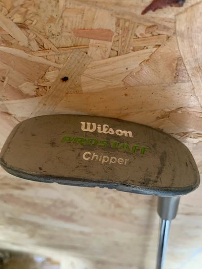 Wilson staff chipper golf club (Rh)
