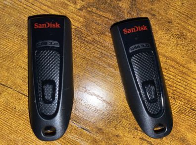 SanDisk 64GB USB 3.0 Flash Drive