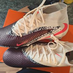 men's football boots