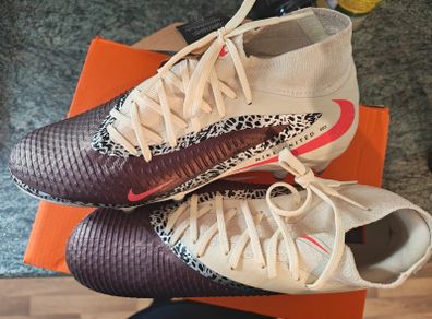 men's football boots