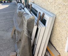 9 x Double Glazed windows