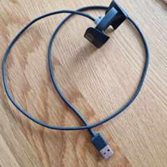 Versa 2 Charger