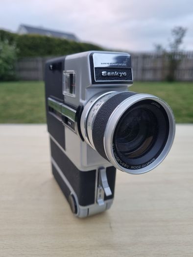 Vintage Movie Camera - Sankyo Super CM 400