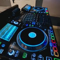 Pioneer DJM-850 and pair of DENON SC5000
