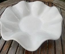 Ceramic Ruffle Bowl - ( second)