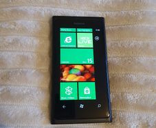 Nokia Lumia 800 Windows phone ( Vodafone network )
