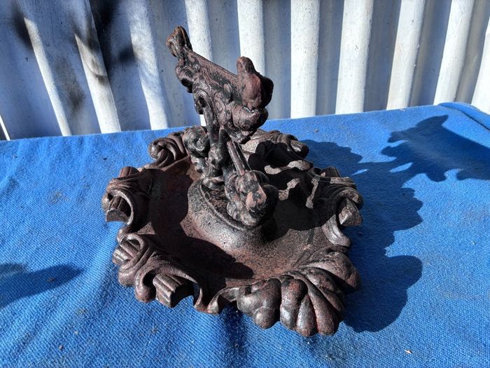 Vintage metal foot scraper