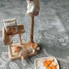 Cats Climbing Frame 1:12 Dollhouse Miniature
