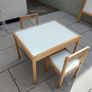Kids table and chairs Image 2