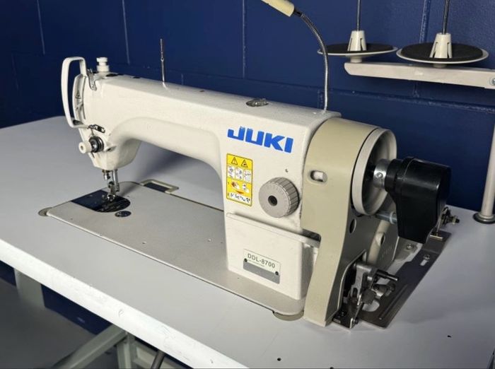 Industrial sewing machine MOTORS only.