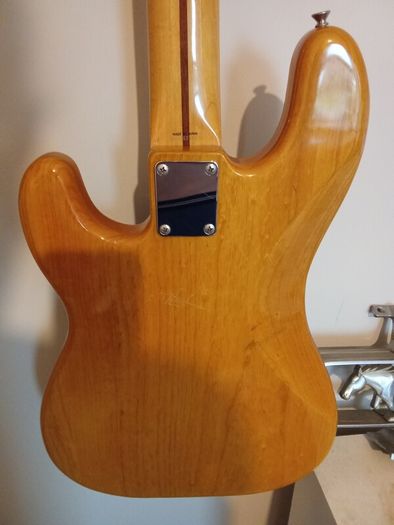 Fender pbass Japan
