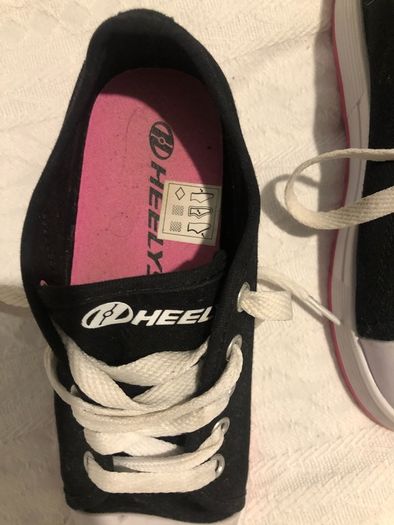 shoes wheels