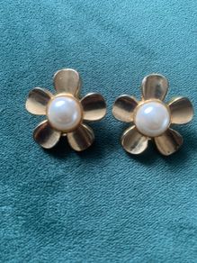 Vintage clip on earrings