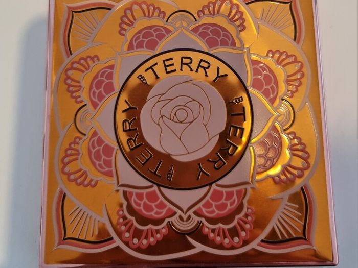 By Terry Brightening CC Palette