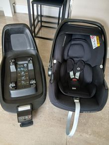 maxi cosi carseat and isofix base