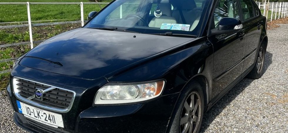 2010 Volvo S40