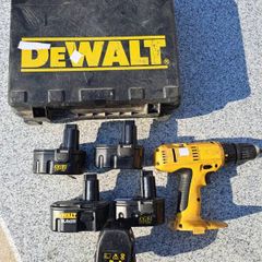 dewalt batteries and screw gun
