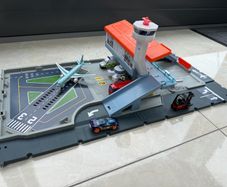 Matchbox airport