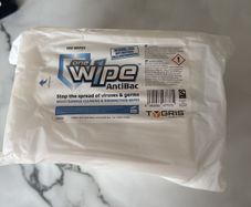 cleaning wipe