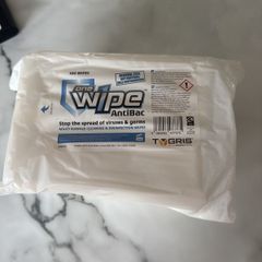 cleaning wipe
