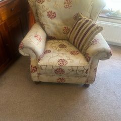 2 seater sofa and 2 armchairs