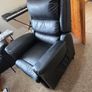(Electric) Nevada Riser Recliner Image 4
