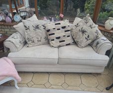 3 2 1 Sofa
