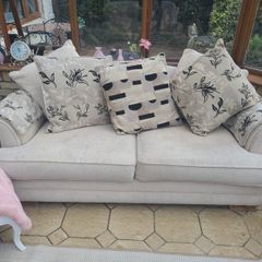 3 2 1 Sofa