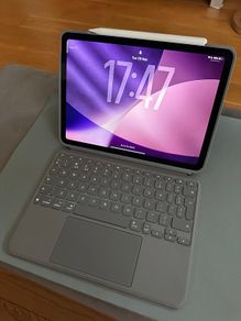 iPad Air 11" M3 128GB with Apple Pencil Pro & Keyboard